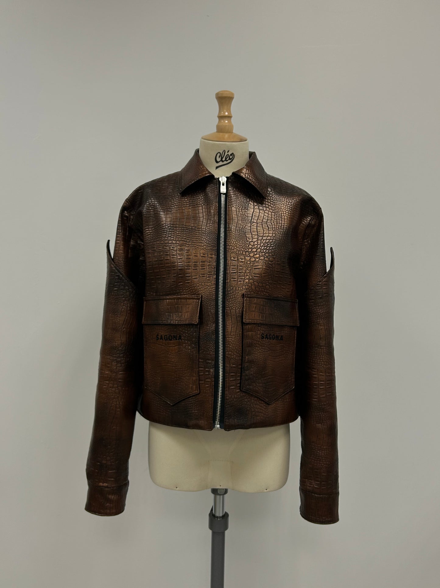 V1 - Brown Croco